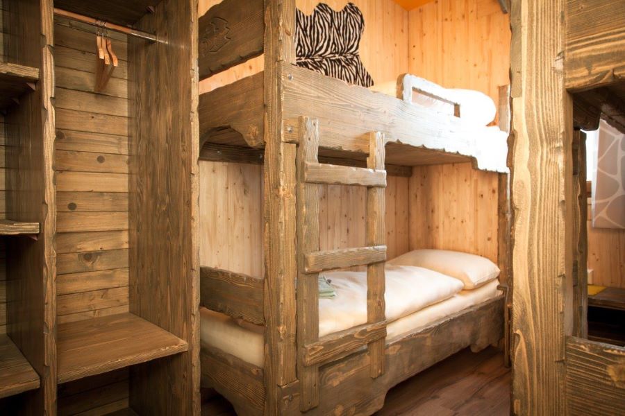 Image of Treehouse neandertal bunk bed