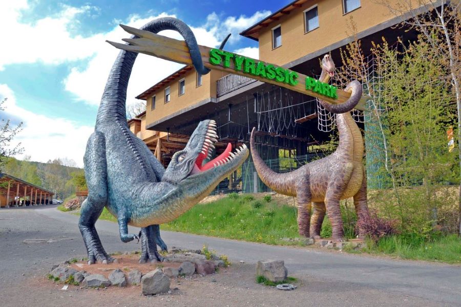 Bild vom Dino Eingang des Styrassic Parks