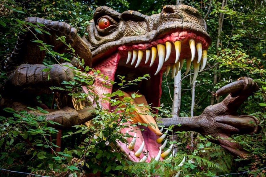 Bild vom fleischfressenden Saurier 13 Meter hoher Agentinosaurus im Dino- und Erlebnispark in Bad Gleichenberg