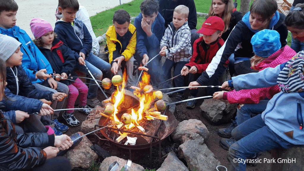 Lagerfeuer mit Kindern